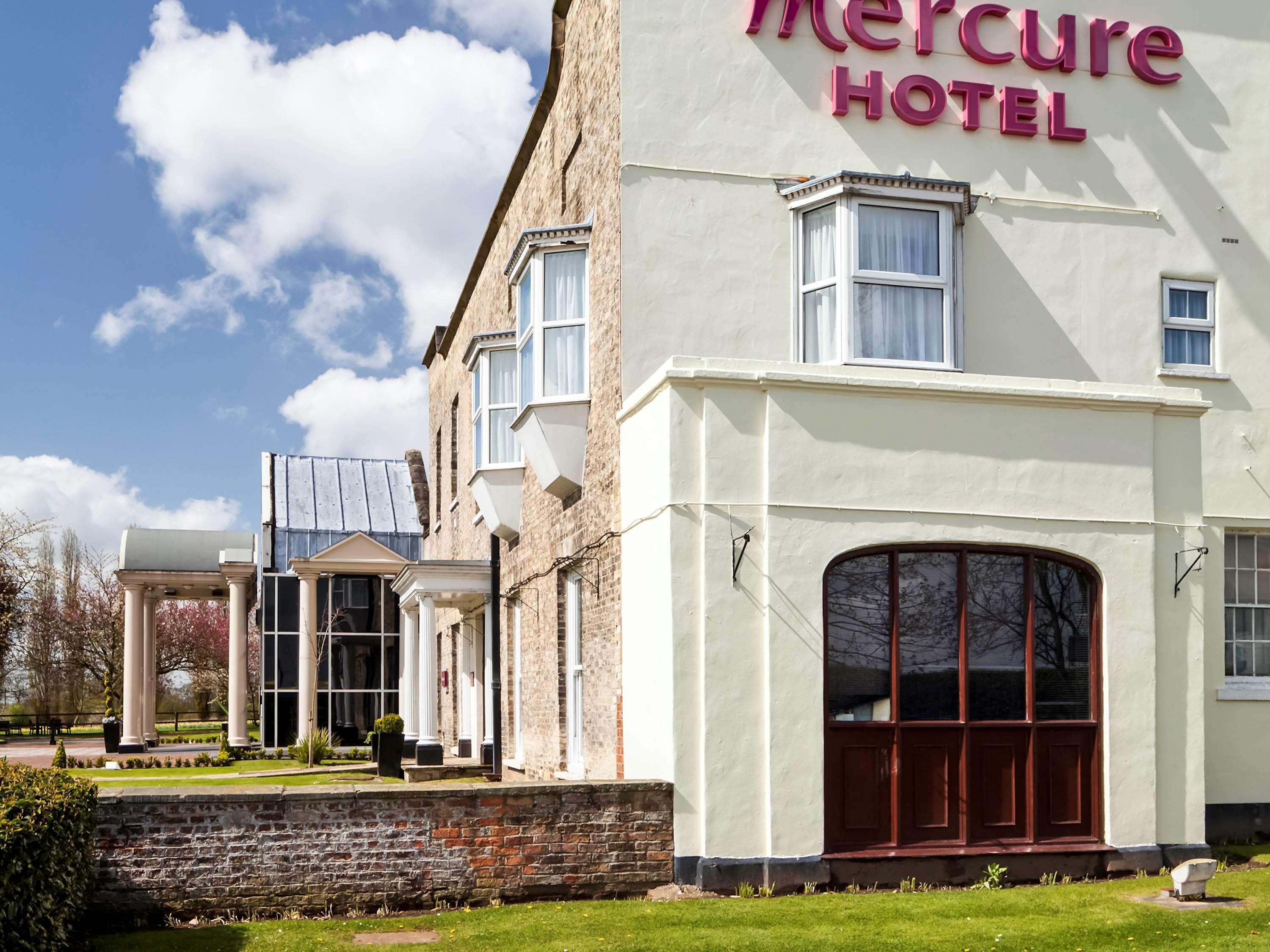 Mercure York Fairfield Manor Hotel Kültér fotó